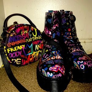 cape robin purse and boots